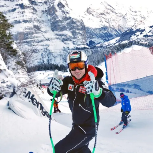 Hannes Reichelt jubelt im Zielraum